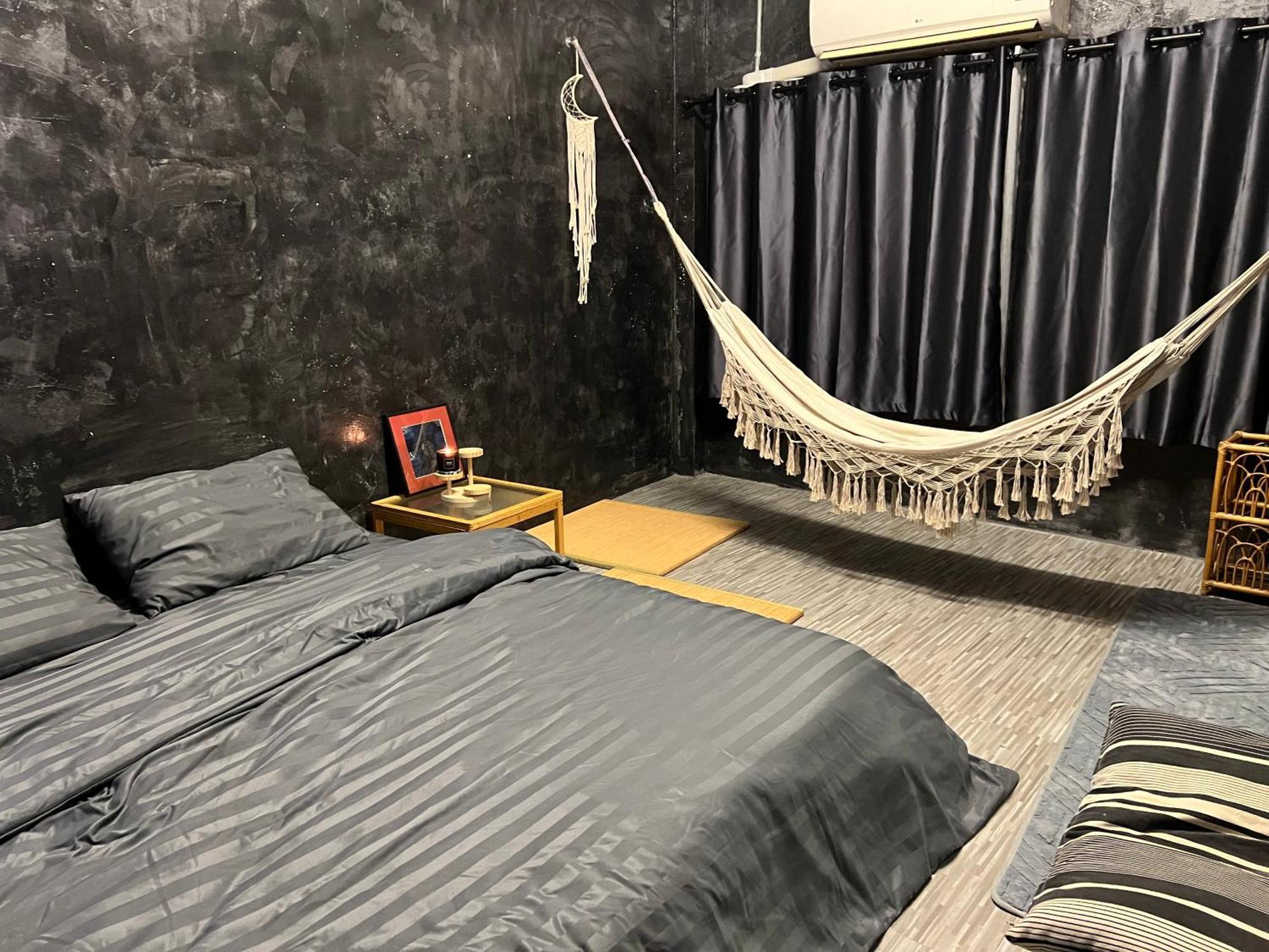 Stay Strays Hostel Bangkok Kültér fotó