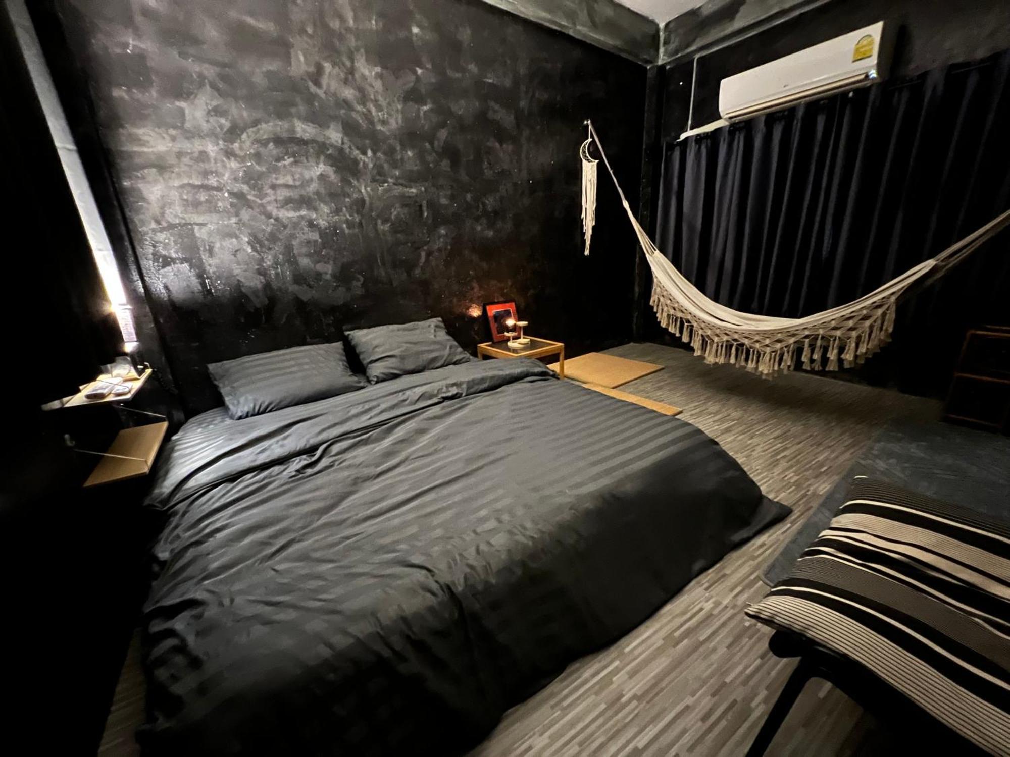 Stay Strays Hostel Bangkok Kültér fotó