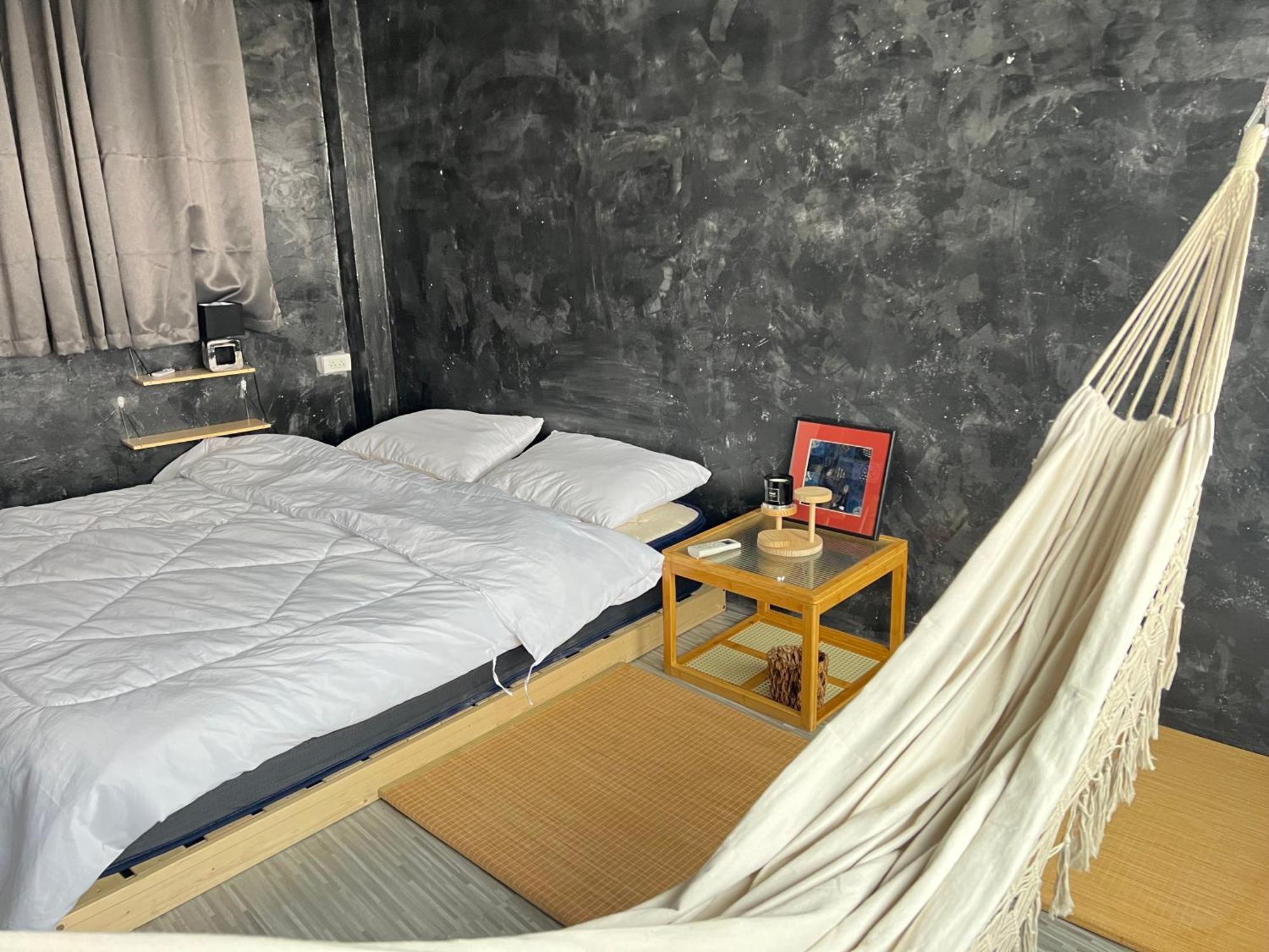 Stay Strays Hostel Bangkok Kültér fotó
